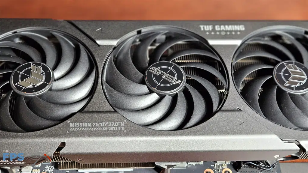 ASUS TUF Gaming Radeon RX 7900 GRE OC Edition: fans close