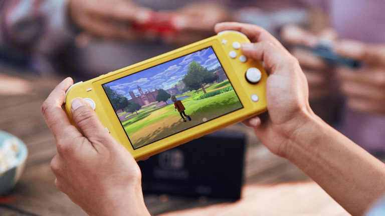 Nintendo Switch Lite Selling Very Well Despite Joy-Con Defects