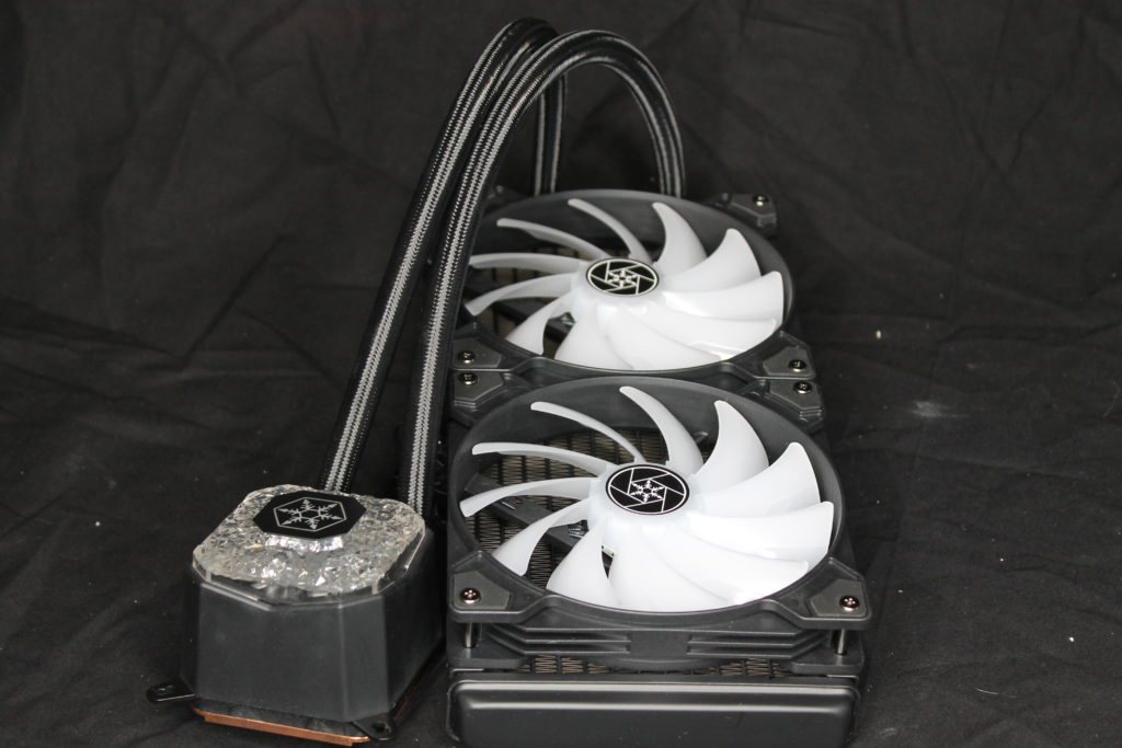 SilverStone IceGem 280 Pump and Radiator Assesmbled 