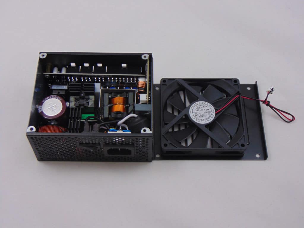 Lian Li SP750 Inside Power Supply