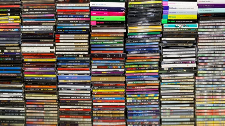 Music CD Sales Increase for the First Time since 2004