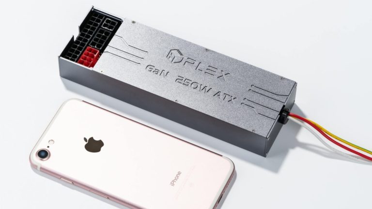 World’s Smallest ATX PSU Is Barely Bigger than an iPhone