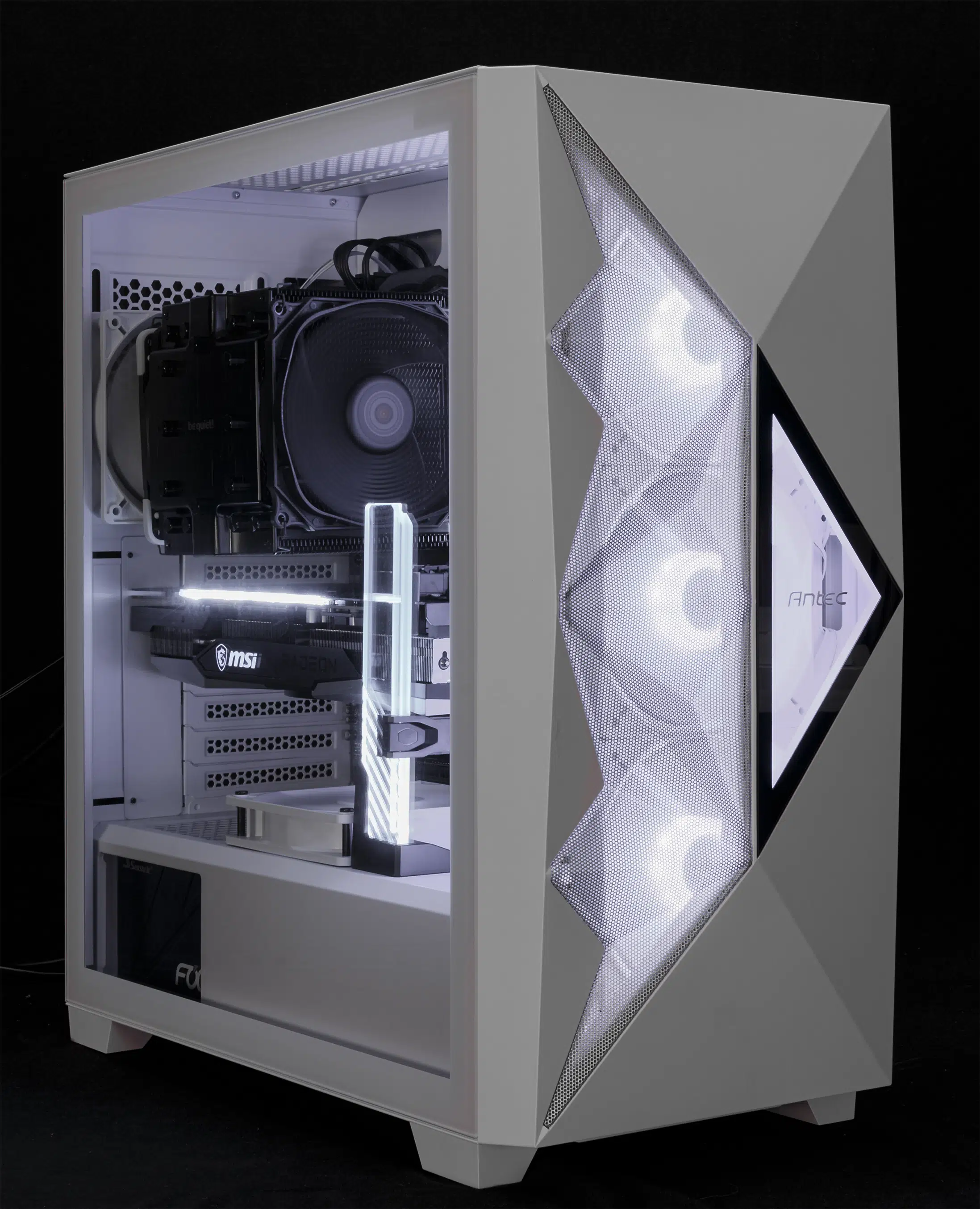 ANTEC Dark League DF800 FLUX White Case Review