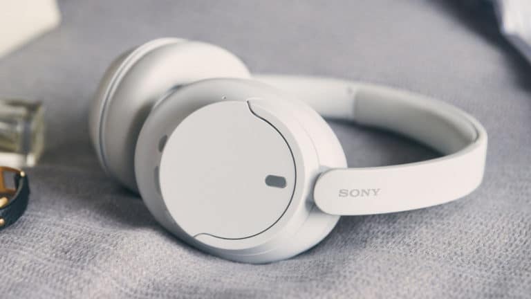 Sony Electronics Announces WH-CH720N Over-Ear and WH-CH520 On-Ear Wireless Headphones
