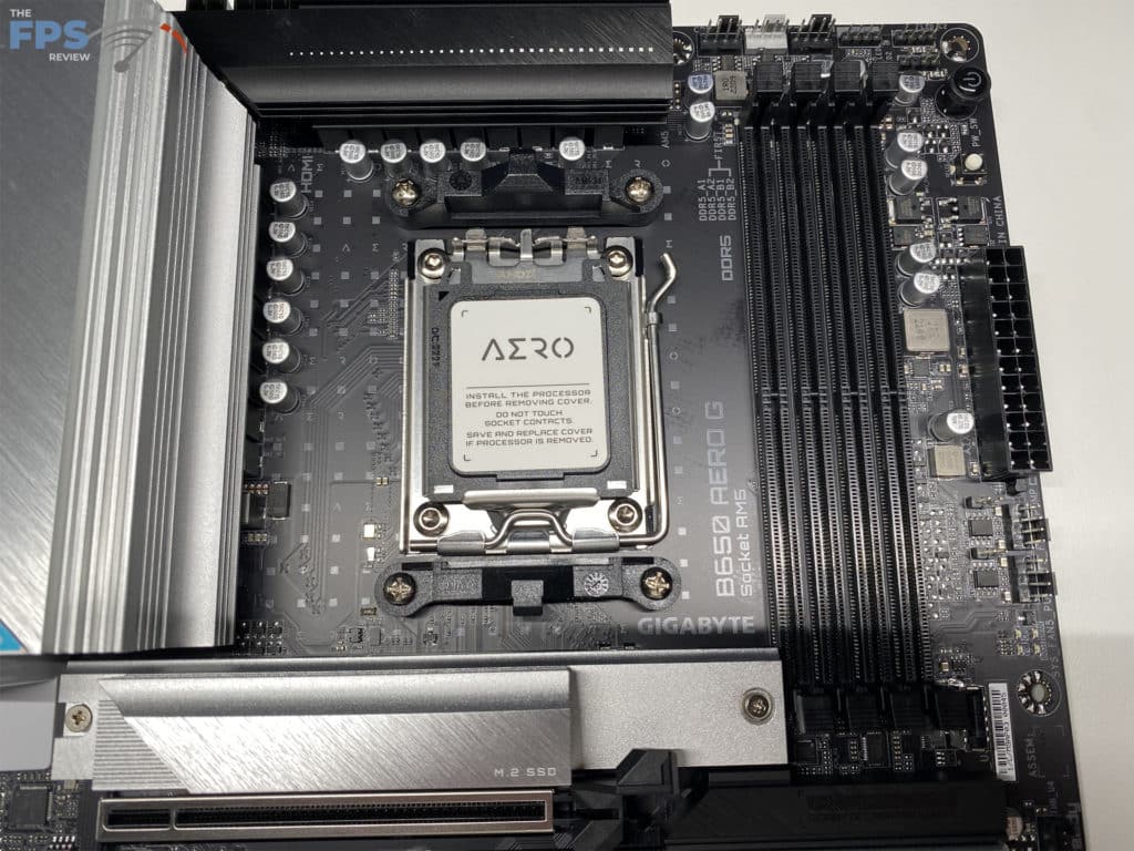 GIGABYTE B650 AERO G CPU and RAM area