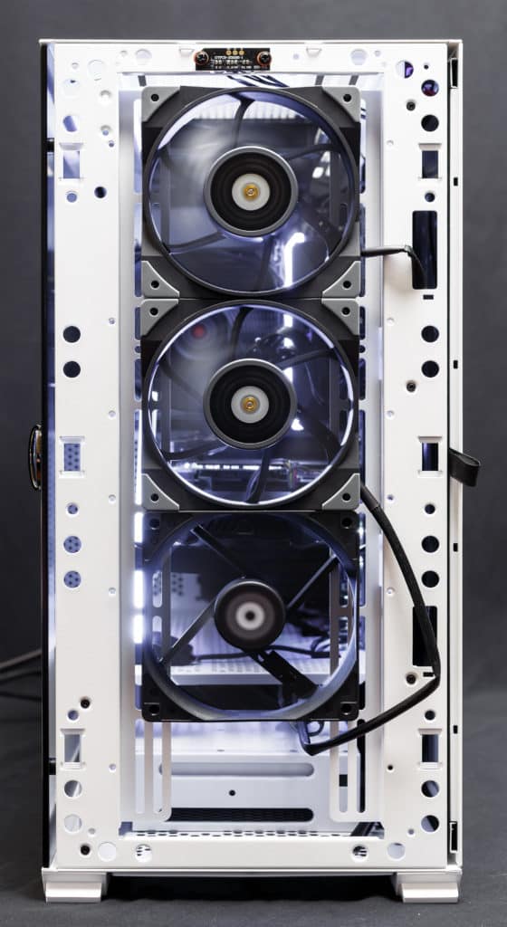 Thermaltake H700 TG Snow Edition front fans from front