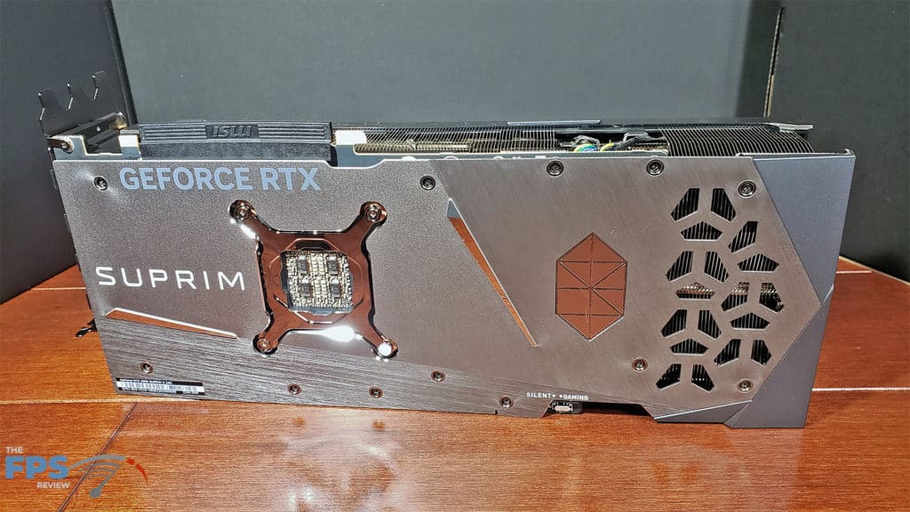 MSI GeForce RTX 4090 SUPRIM X: back standing