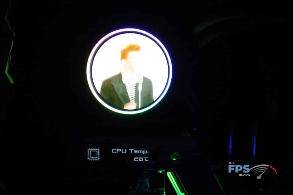  CORSAIR H170i ELITE LCD showing an animated gif