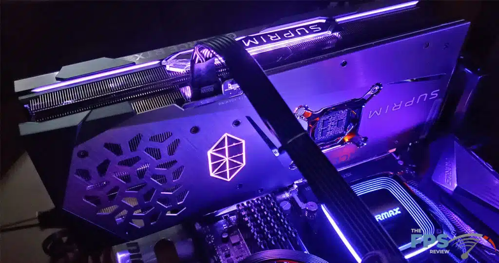 MSI GeForce RTX 4070 Ti SUPRIM X 12G: card RGB on backplate