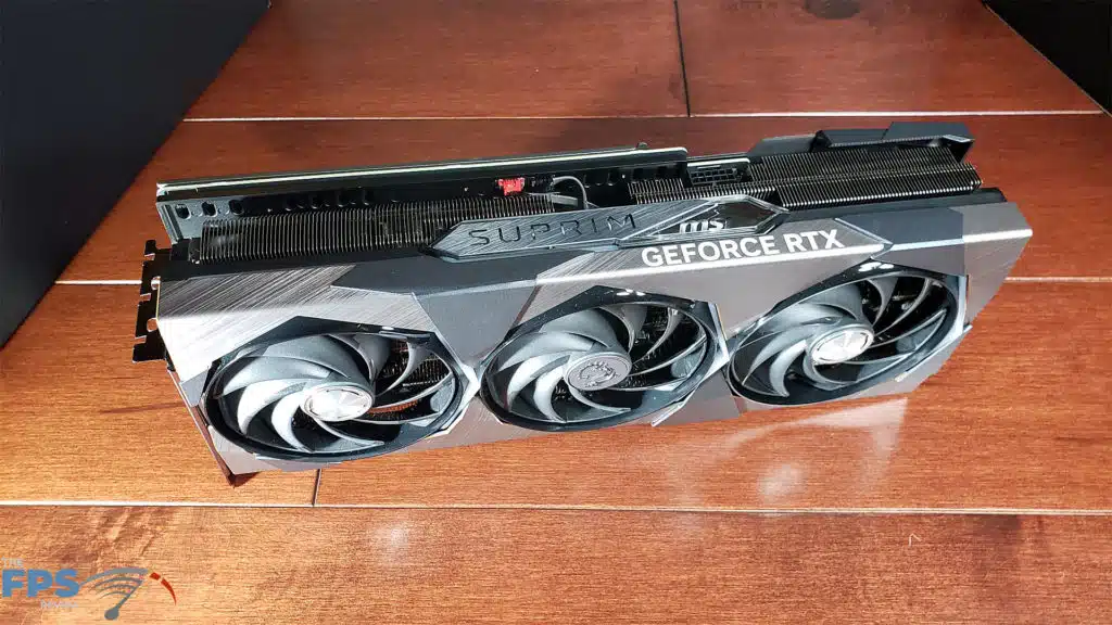 MSI GeForce RTX 4070 Ti SUPRIM X 12G: card top standing
