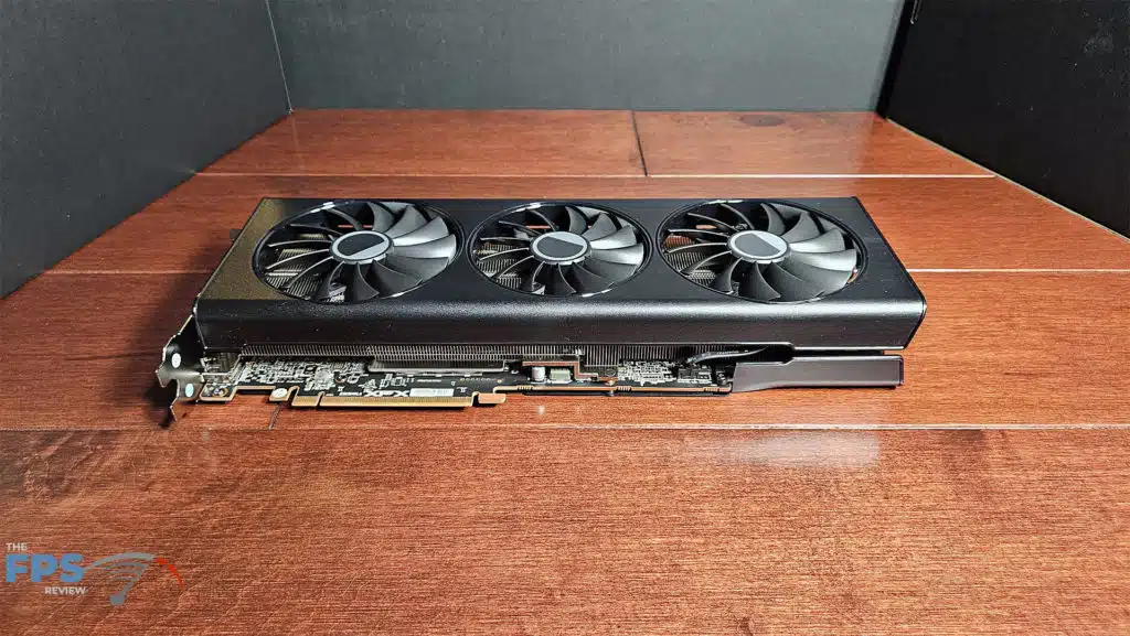 XFX SPEEDSTER QICK 319 Radeon RX 7700 XT Black heatsink view