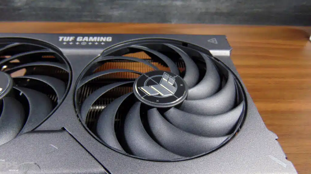 ASUS TUF Gaming Radeon RX 7800 XT OC Edition Right Fan