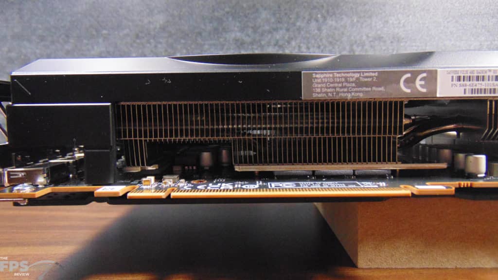 SAPPHIRE PULSE Radeon RX 7700 XT GAMING 12GB Closeup of Heatsink Top Edge
