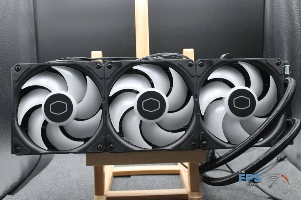 Cooler Master MASTERLIQUID 360 ATMOS radiator with fans installed