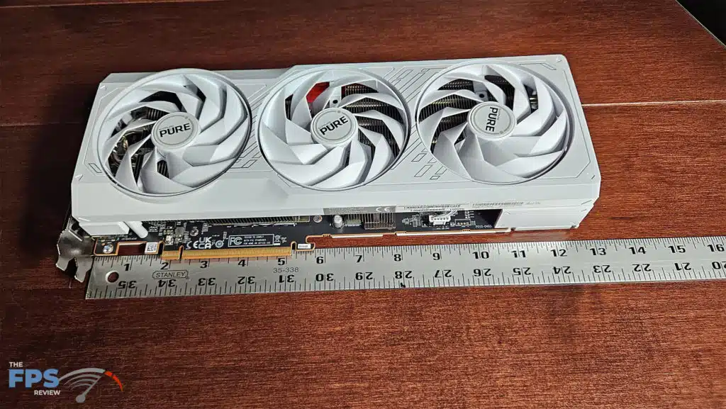 SAPPHIRE PURE Radeon RX 7700 XT GAMING OC: card measured