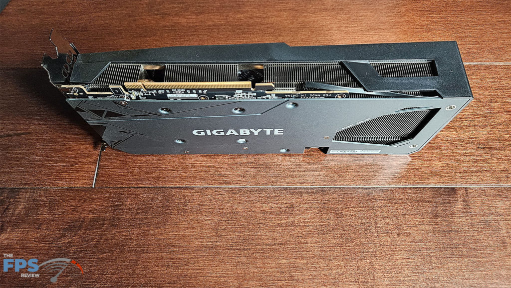 GIGABYTE Radeon RX 7600 GAMING OC: card standing down-side view