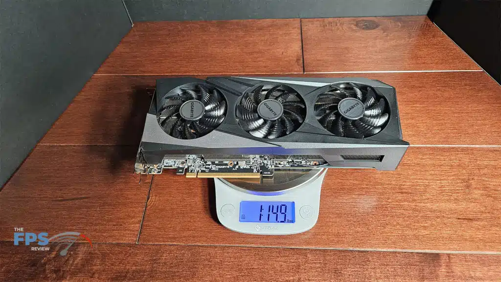 GIGABYTE Radeon RX 7600 GAMING OC: weight