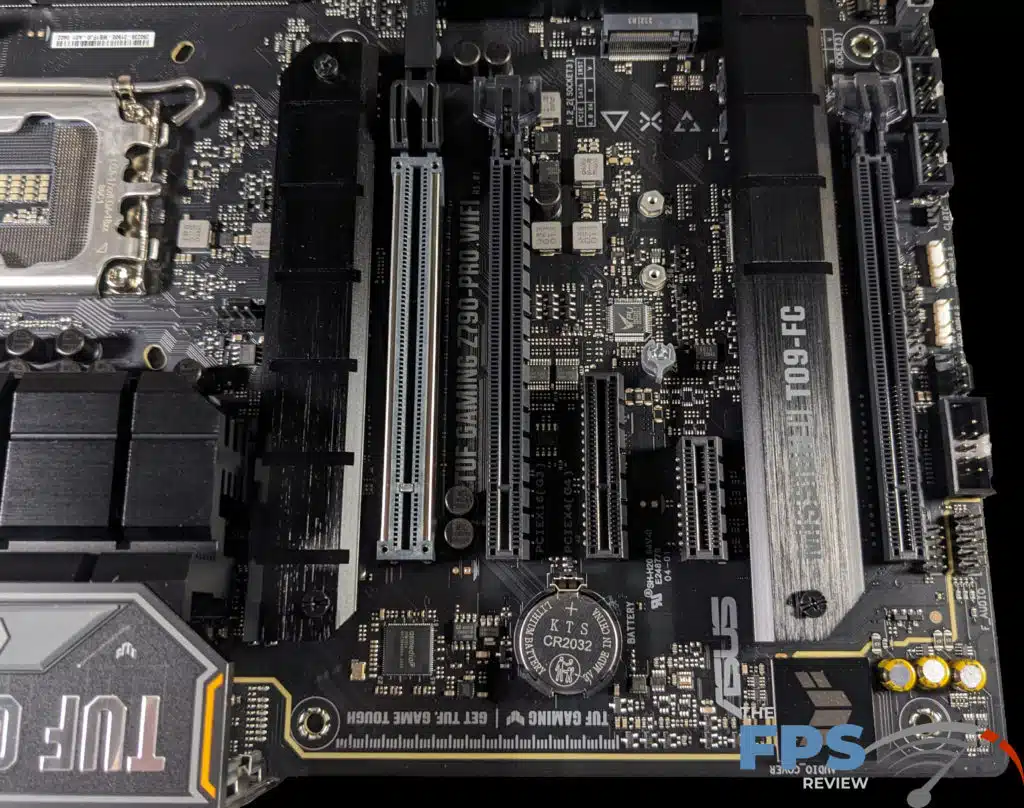 ASUS TUF GAMING Z790-PRO WiFi Motherboard expansion slots.