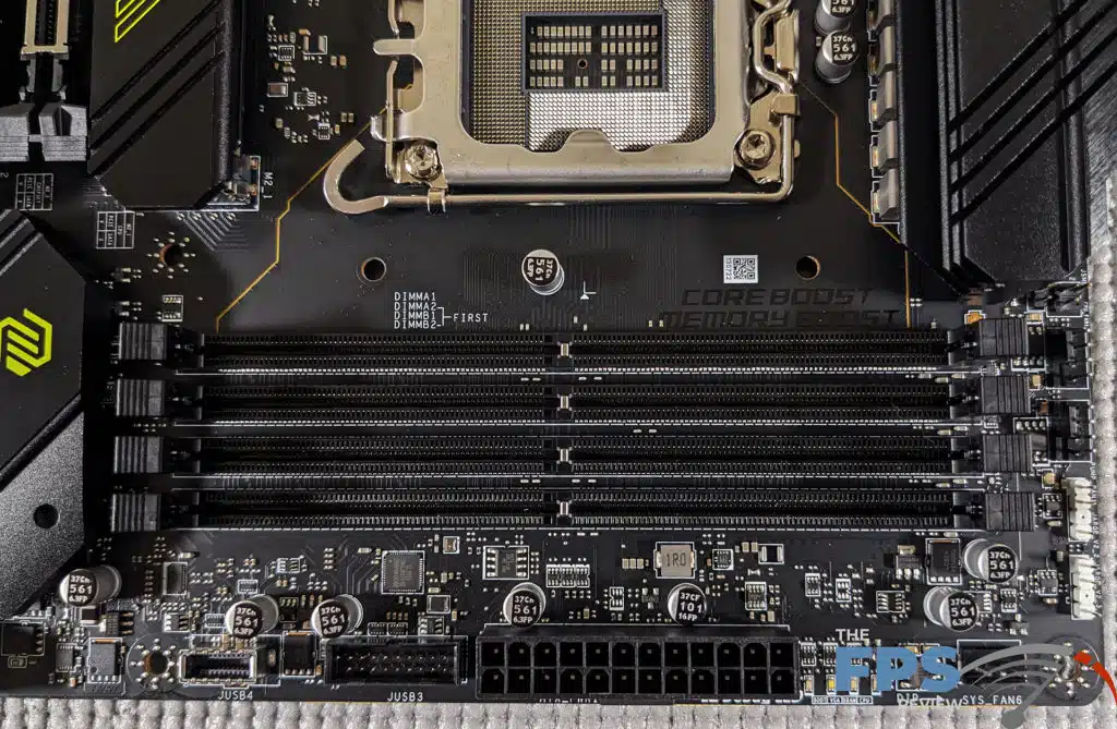 MSI MAG Z790 TOMAHAWK MAX WiFi  motherboard DIMM slots.