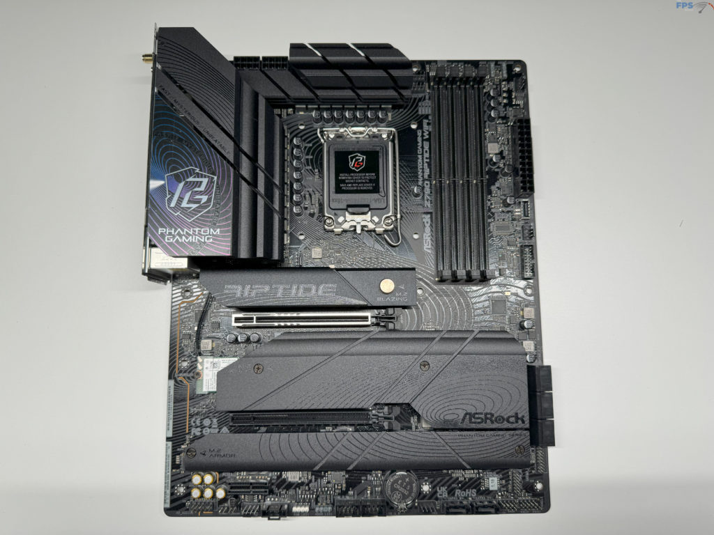 ASRock Phantom Gaming Z790 RIPTIDE WIFI overall board