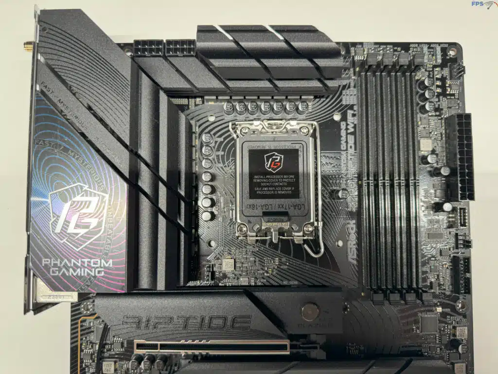ASRock Phantom Gaming Z790 RIPTIDE WIFI top of board