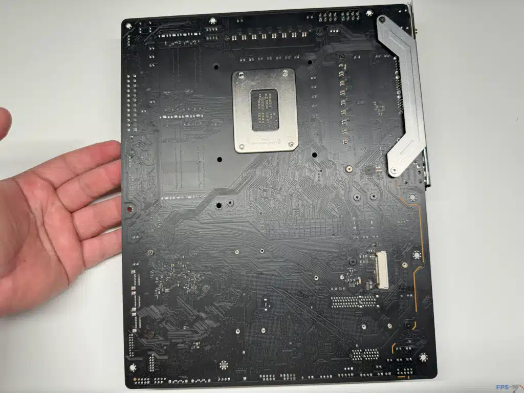 ASRock Phantom Gaming Z790 RIPTIDE WIFI back of board