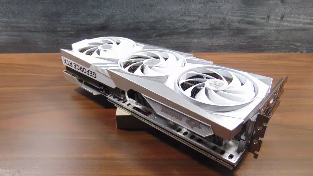 MSI GeForce RTX 4070 Ti SUPER GAMING X TRIO WHITE Top View