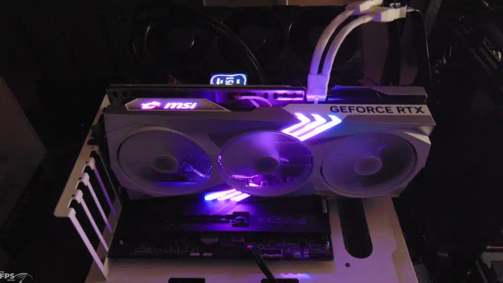 MSI GeForce RTX 4070 Ti SUPER GAMING X TRIO WHITE Installed RGB