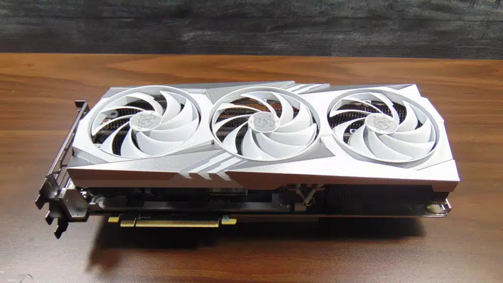 MSI GeForce RTX 4070 Ti SUPER GAMING X TRIO WHITE Top View