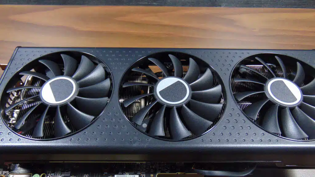 XFX Speedster QICK 309 Radeon RX 7600 XT Black Edition Video Card Fans