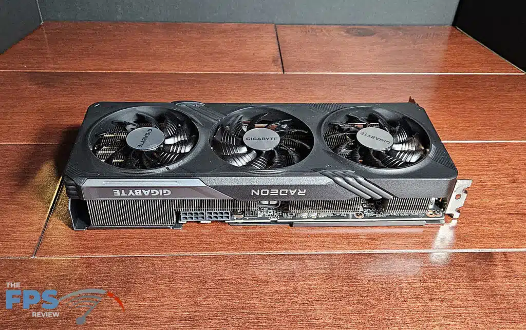 GIGABYTE Radeon RX 7600 XT Gaming OC: card top downlooking