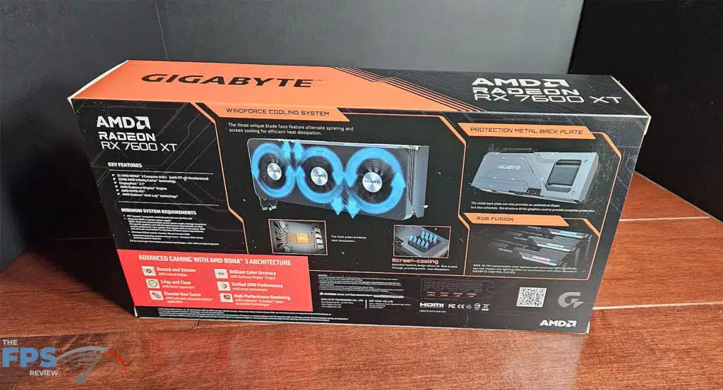 GIGABYTE Radeon RX 7600 XT Gaming OC: box back