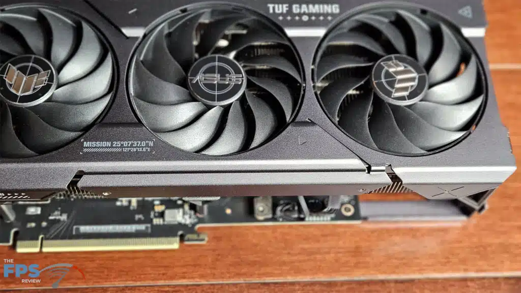 ASUS TUF Gaming GeForce RTX 4070 SUPER OC Edition:  card fan close