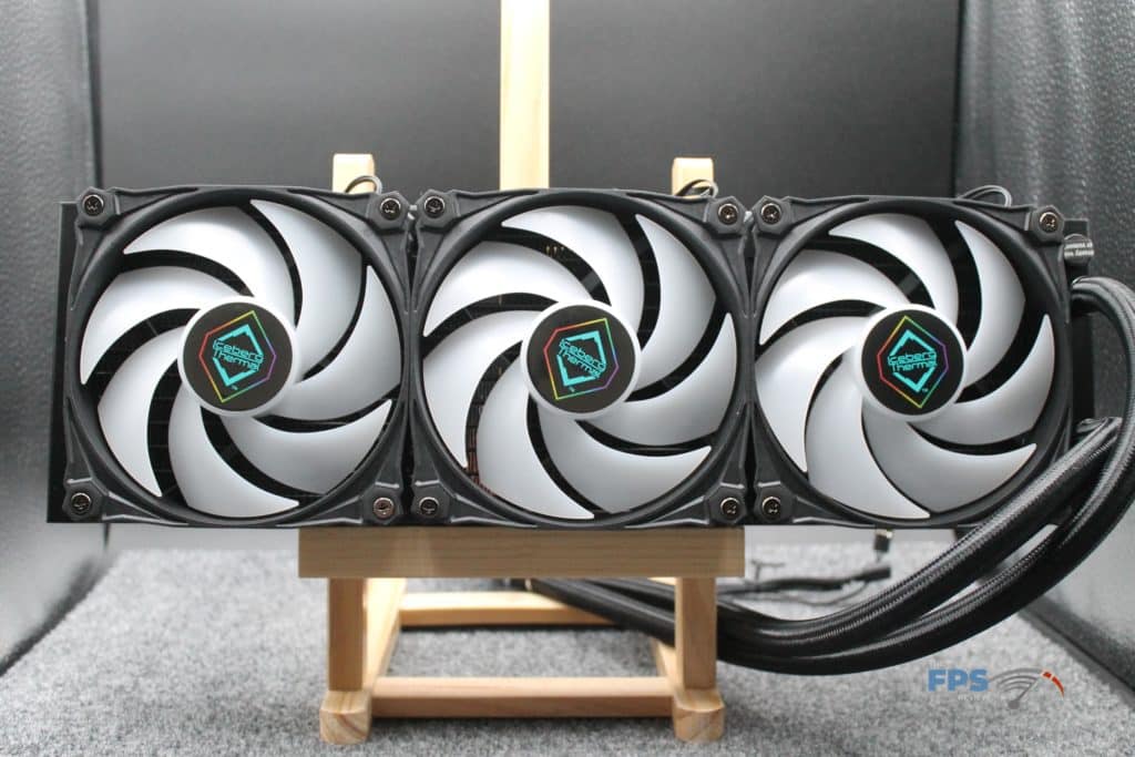 IceFLOE Oasis 360 radiator with fans installed