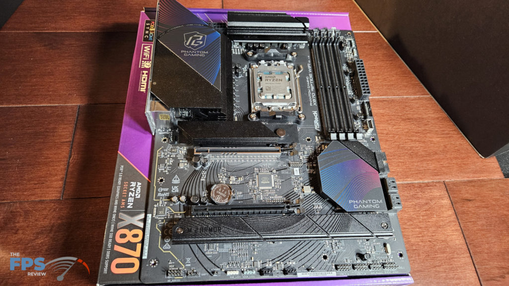 ASRock Phantom Gaming X870 RIPTIDE WiFi:  board with CPU  in place