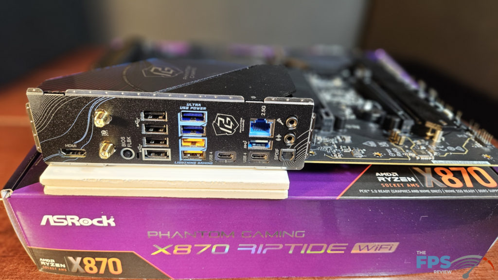 ASRock Phantom Gaming X870 RIPTIDE WiFi:  I/O panel