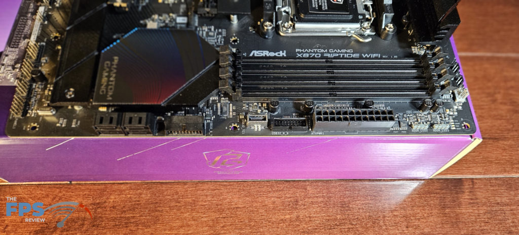ASRock Phantom Gaming X870 RIPTIDE WiFi:  bottom row