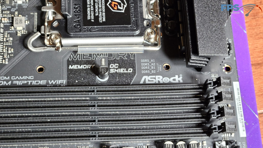 ASRock Phantom Gaming Z890M WiFi: memory shield 