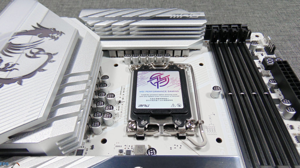 MSI MPG Z890 EDGE TI WIFI CPU Socket