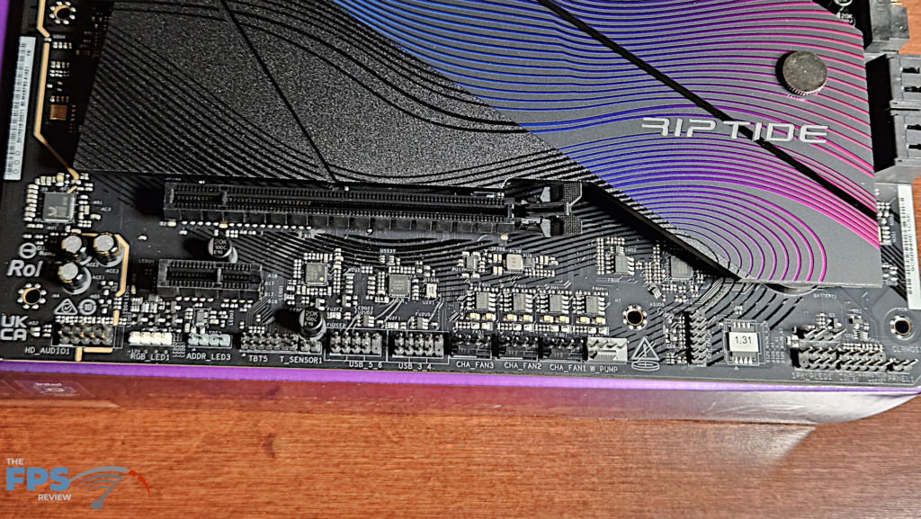 ASRock Phantom Gaming Z890 RIPTIDE WiFi: bottom row headers