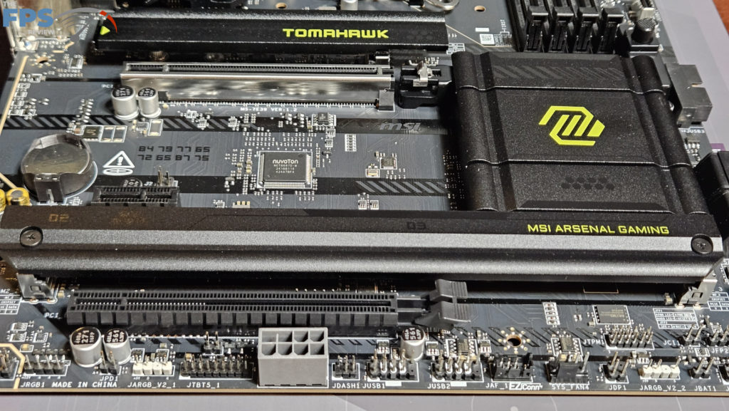 MSI MAG B860 TOMAHAWK WiFi : board bottom row connectors