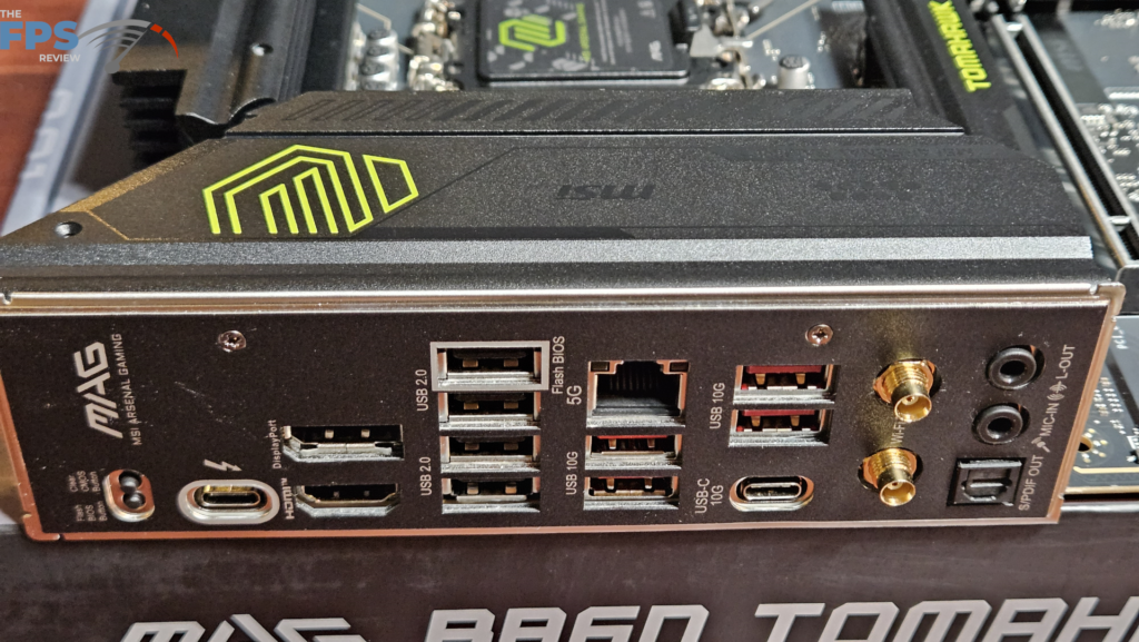 MSI MAG B860 TOMAHAWK WiFi : rear I/O