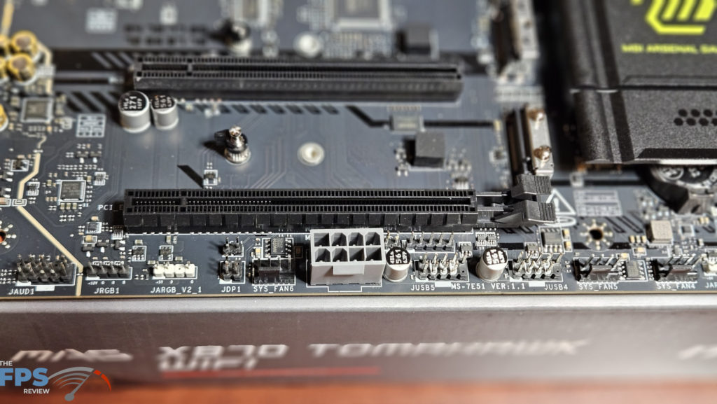 MSI MAG X870 TOMAHAWK  WiFi :AUX PCIe power