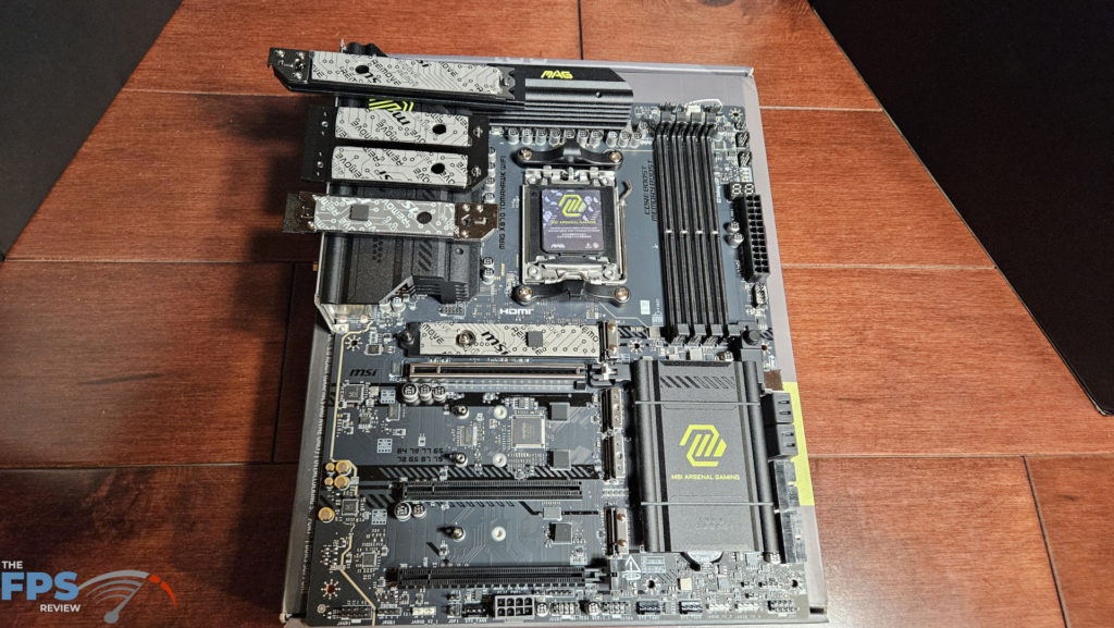 MSI MAG X870 TOMAHAWK  WiFi :heatsinks removed