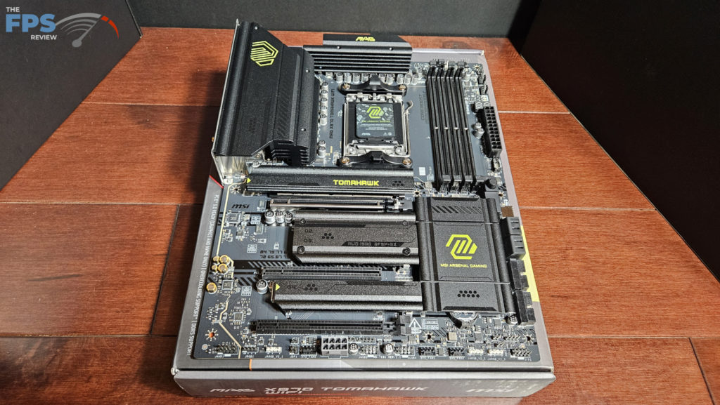 MSI MAG X870 TOMAHAWK  WiFi :full board
