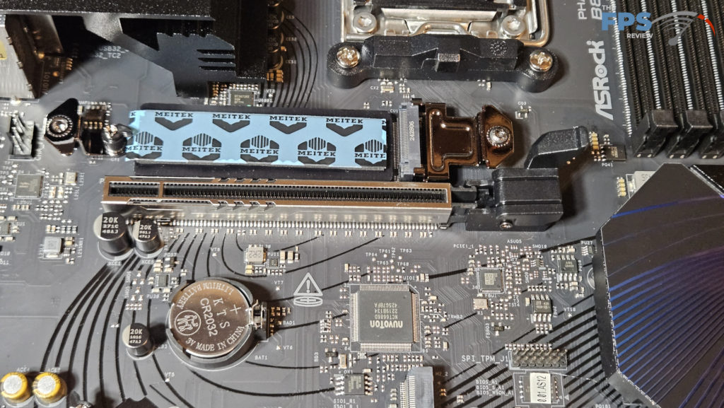 ASRock Phantom Gaming B850 RIPTIDE WiFi motherboard: primary M.2 and PCIe