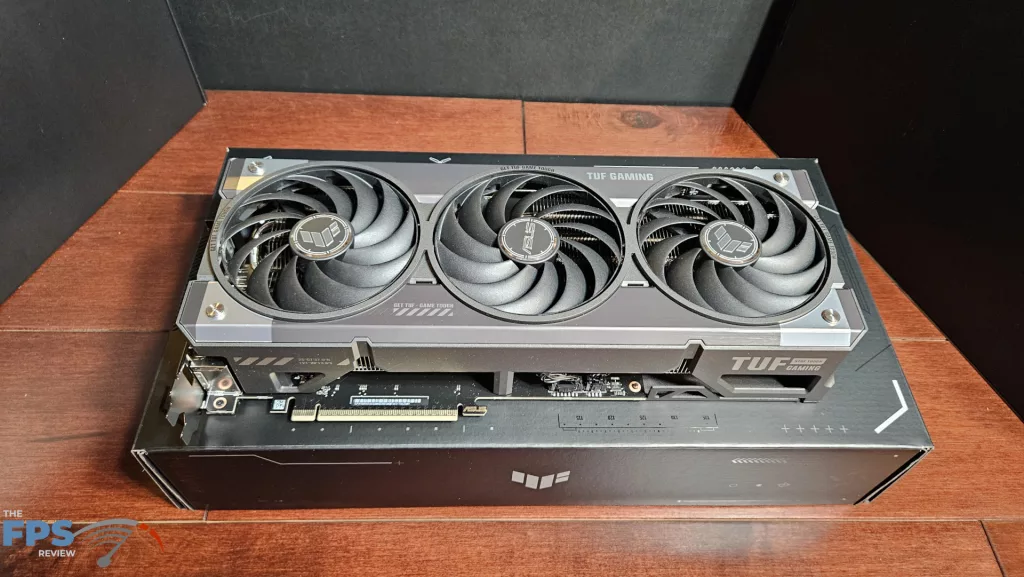 ASUS GeForce RTX 5070 TUF GAMING OC Edition : card top