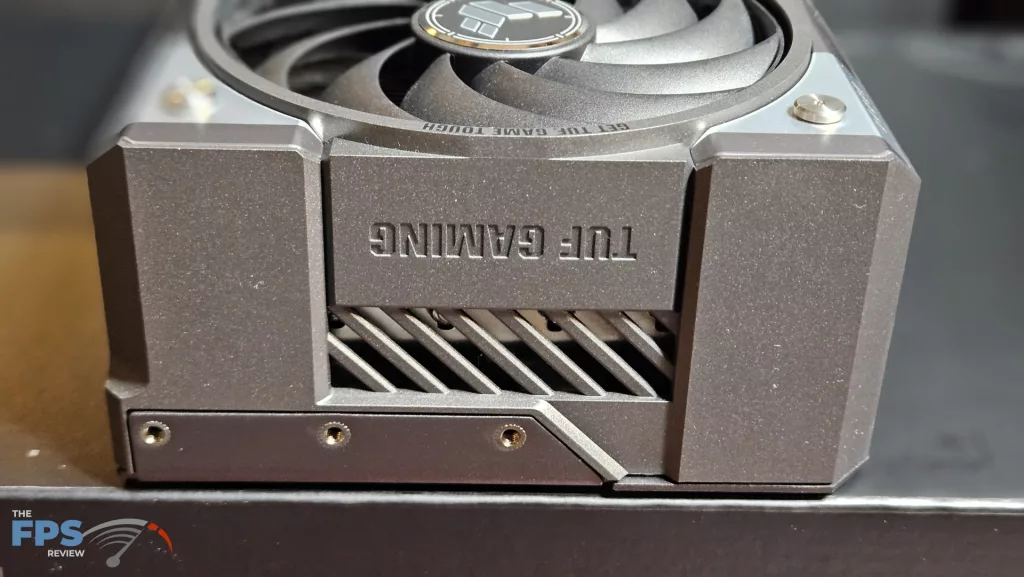 ASUS GeForce RTX 5070 TUF GAMING OC Edition : rear close