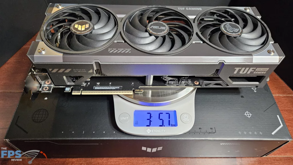 ASUS GeForce RTX 5070 TUF GAMING OC Edition : weight