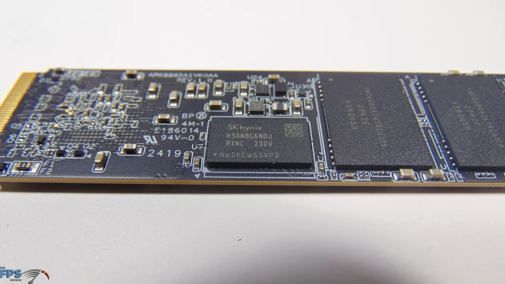 TEAMGROUP T-FORCE GE PRO AirFlow I 2TB PCIe Gen5 M.2 NVMe SSD DRAM Cache